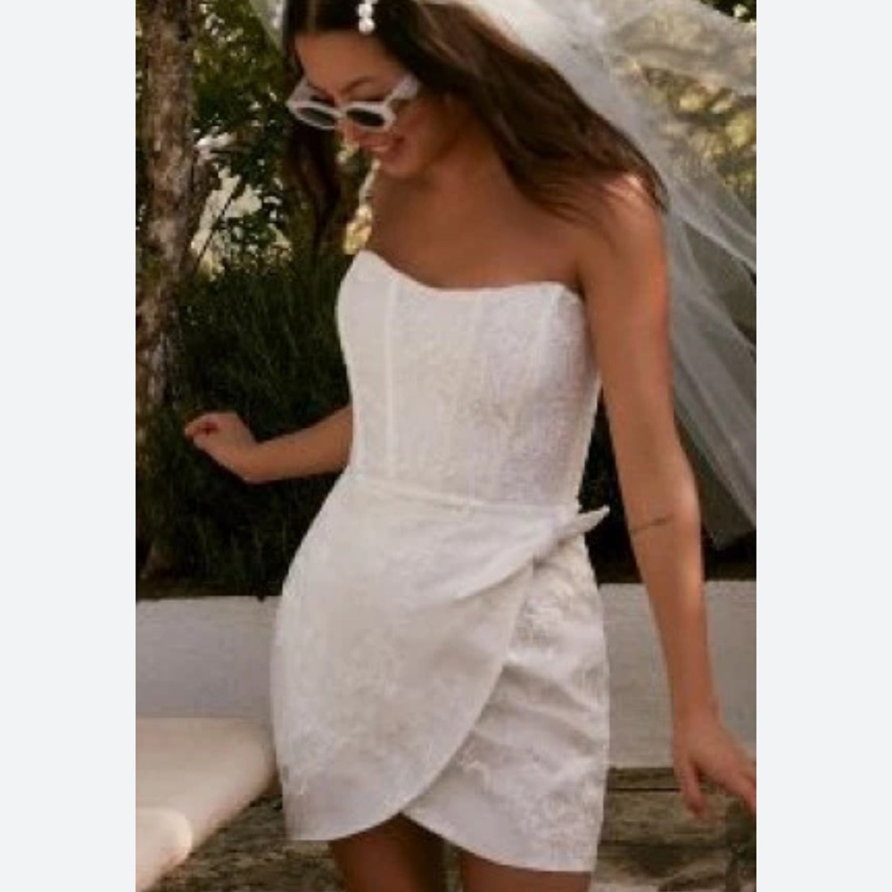 V. Chapman Nigella Dress in white
